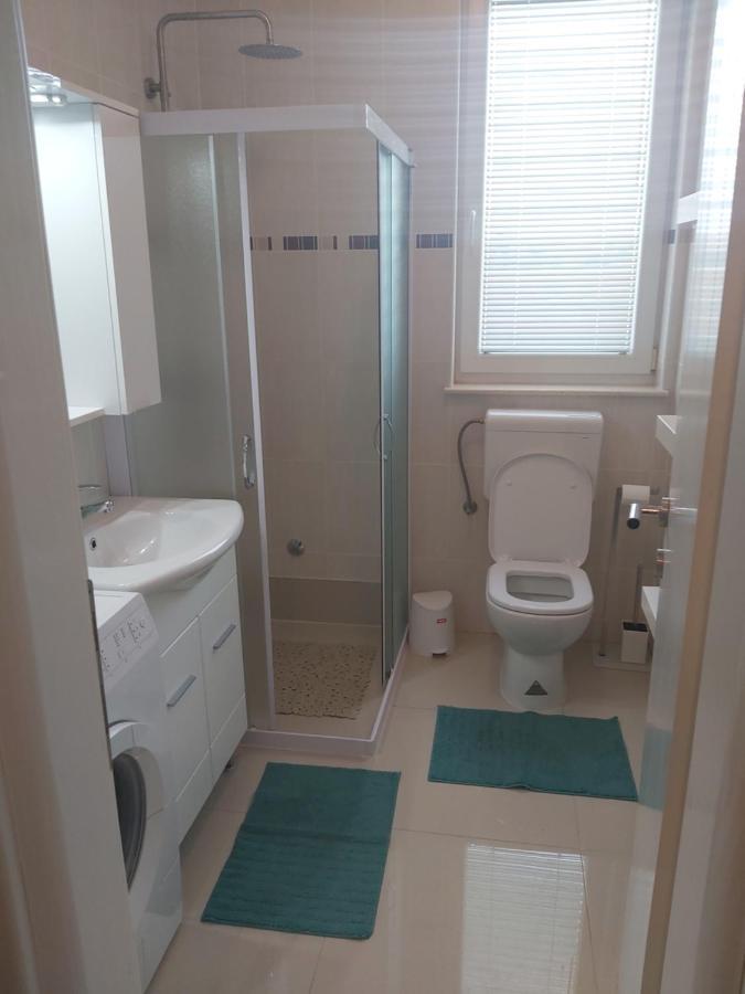 Apartment Adrijana نوفاليا المظهر الخارجي الصورة