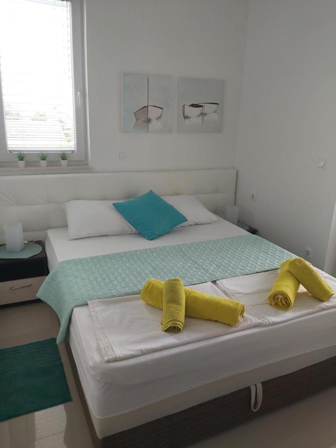 Apartment Adrijana نوفاليا المظهر الخارجي الصورة